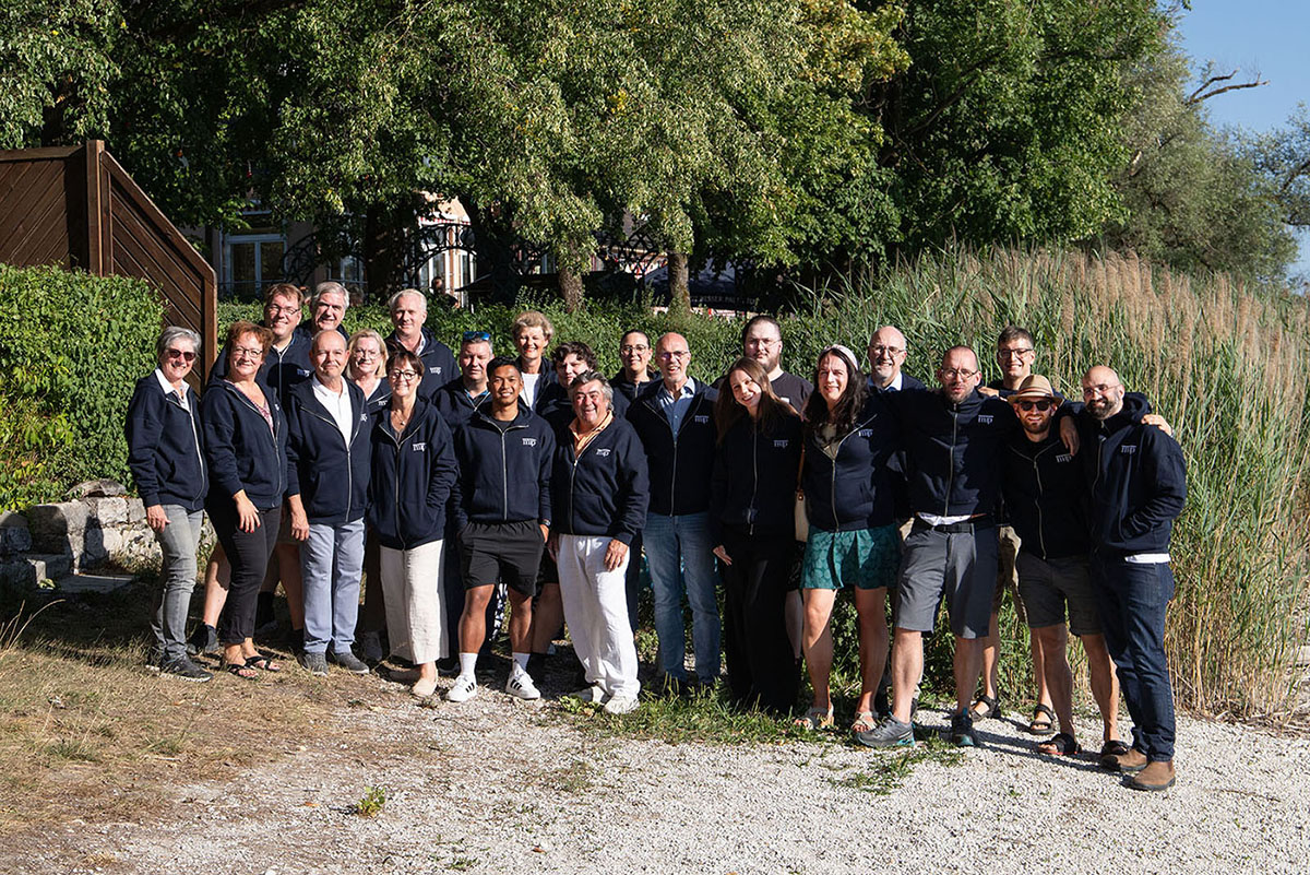 Das TIME4DIGITAL-Team gemeinsam mit dem mip-Team bei Sonnenschein am Langwieder See.