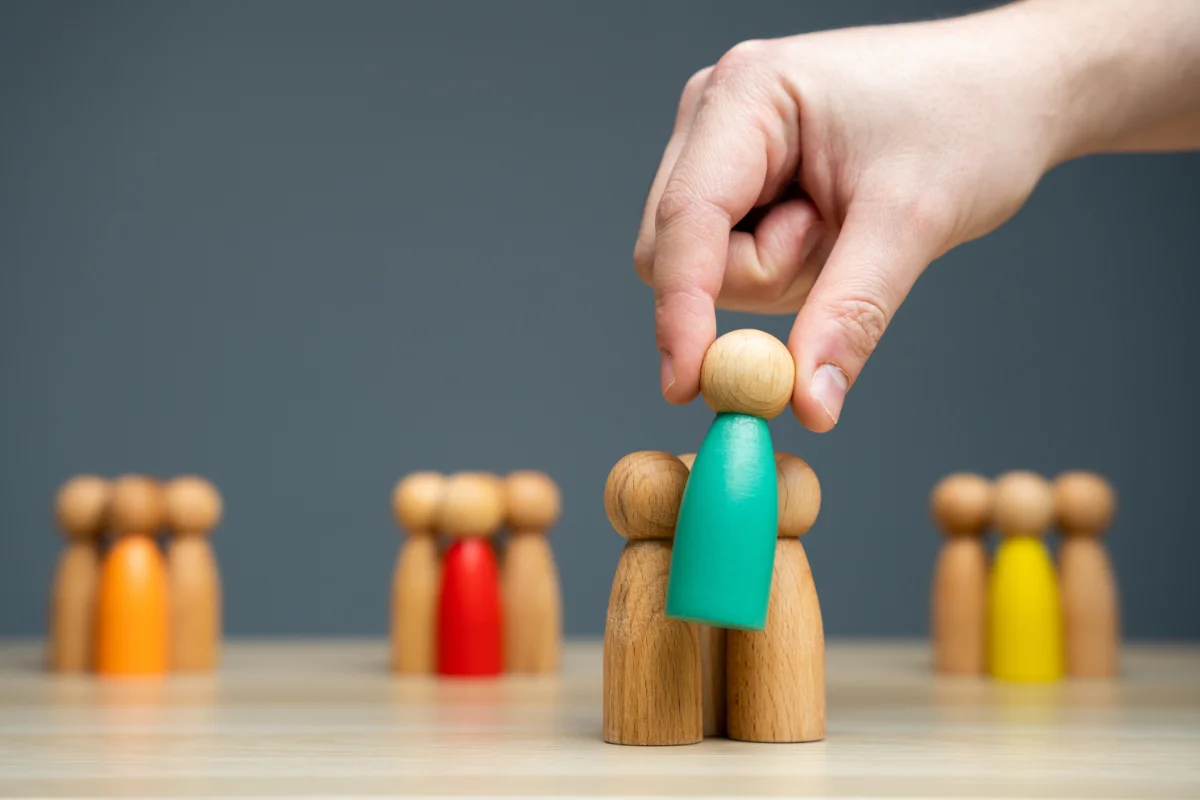Les besoins du client au premier plan, une pièce de jeu est placée devant les autres.